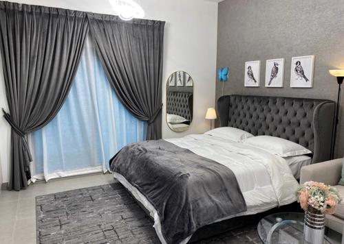 Al Barsha South