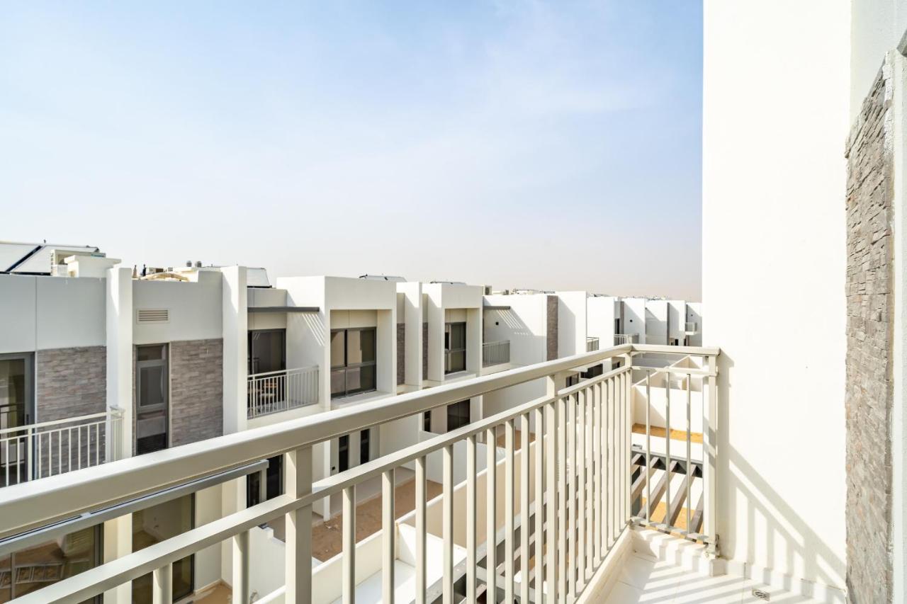 O2 Rear Balcony Damac Hills 2 Akoya Oxygen Low Price Villas for sale