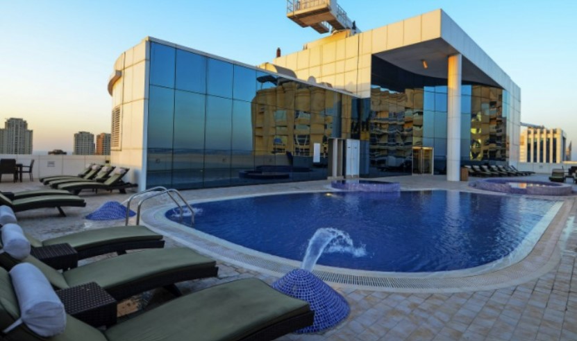 Pool in Saba 2