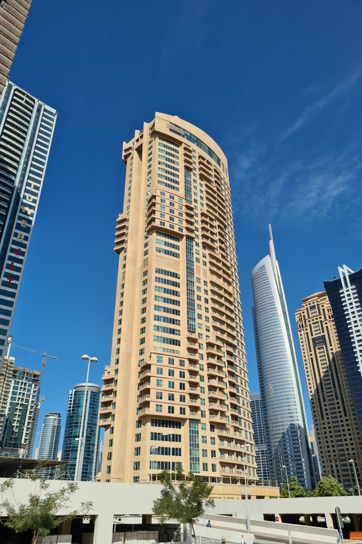 Spacious Apartments for sale in Icon 2