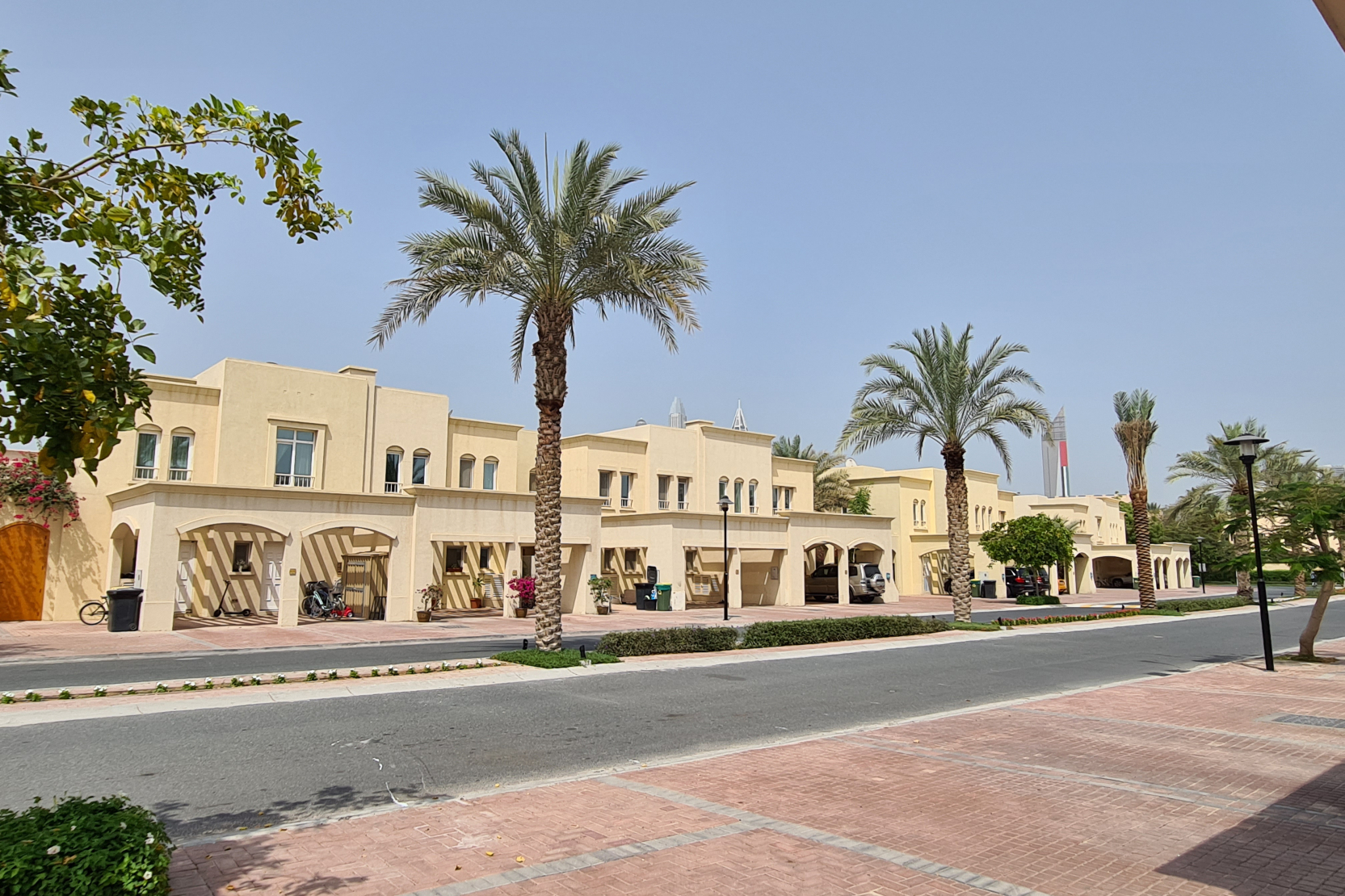 Spacious Villas for sale in Maeen 3