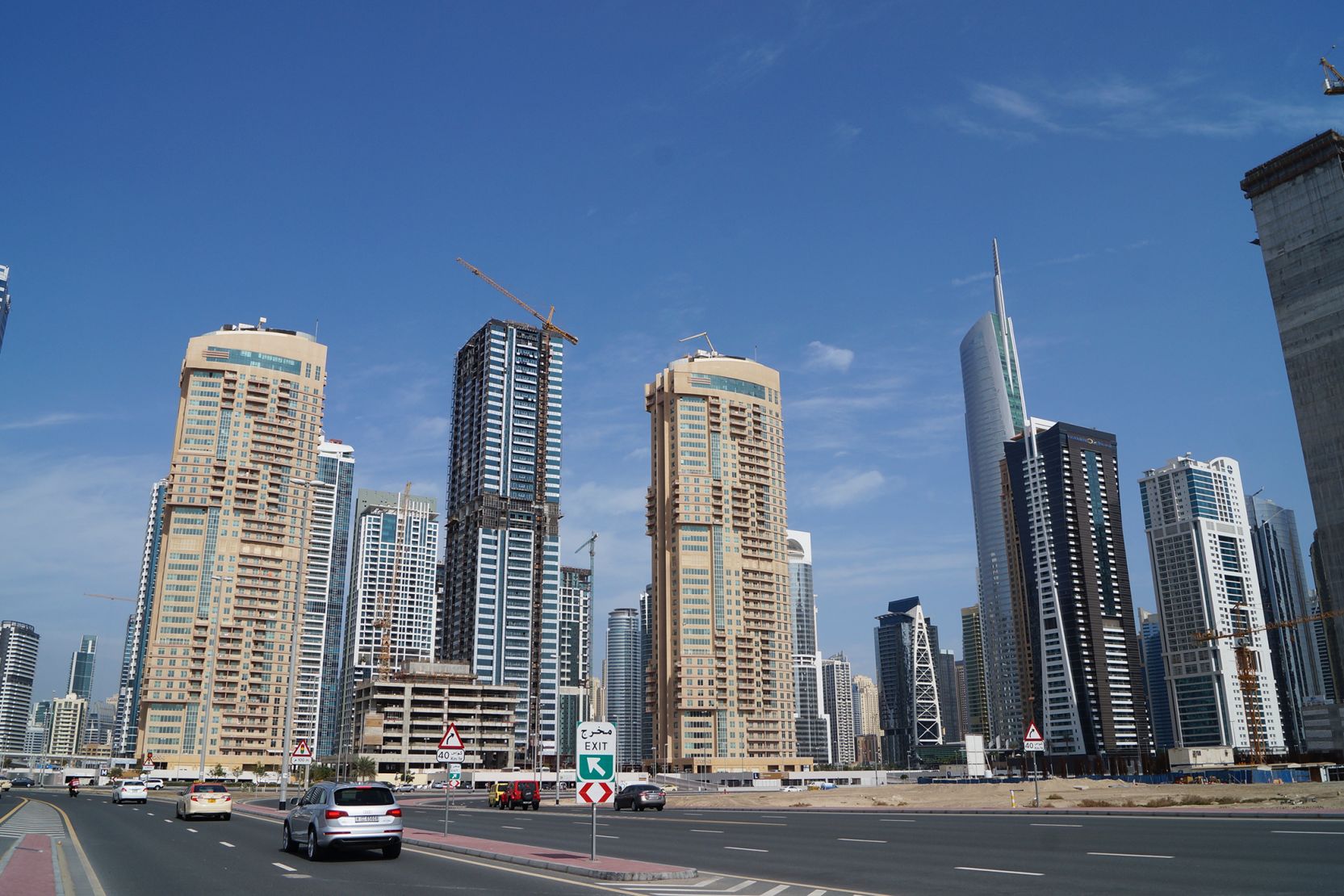 jumeirah-lakes-towers (10)_copy_50