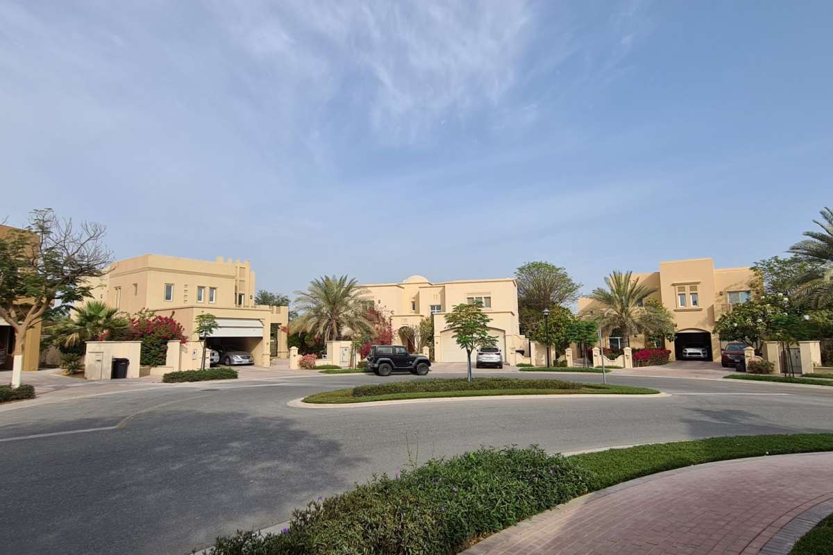 Al Mahra | Street View