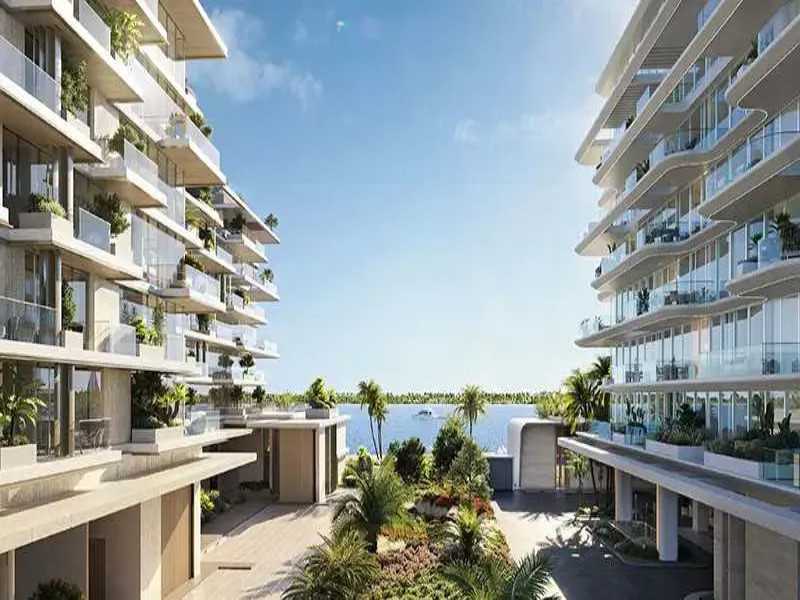 Azizi Wasel | Spacious Area