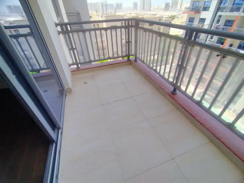 Balcony in Azizi Orchid