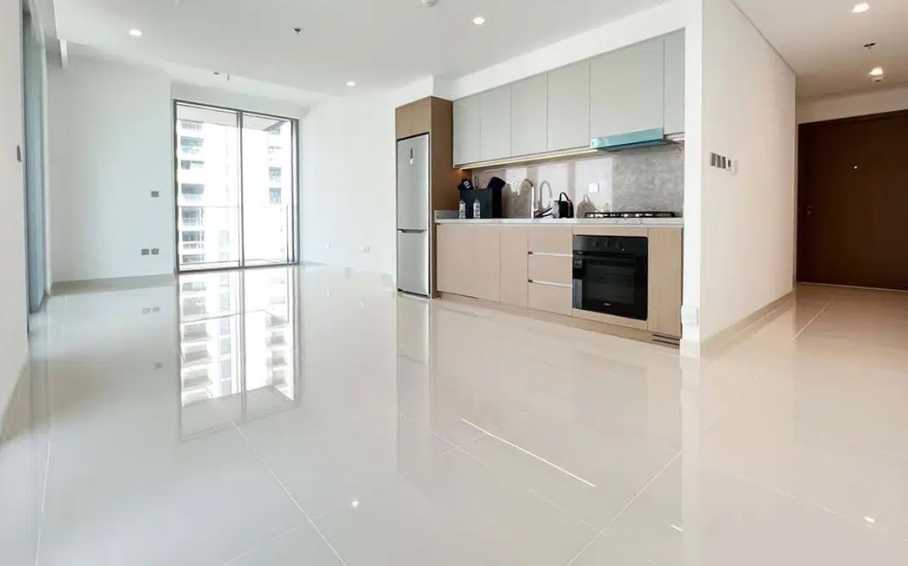 Kitchen equipped apartments for sale in Beach isle Tower 2