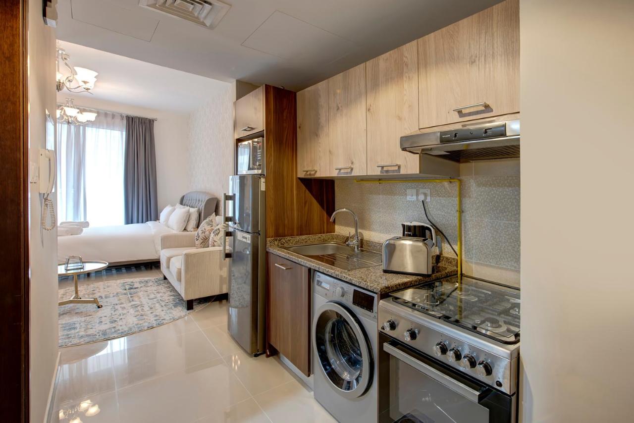 Kitchen in Roxana Residence A