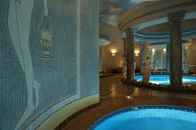 LA ROYAL ,,