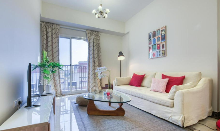 Living Area in Pantheon Boulevard