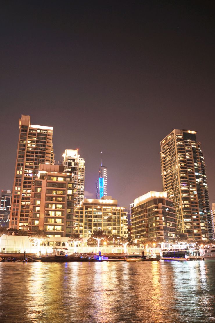 Night view of Al Majara 4