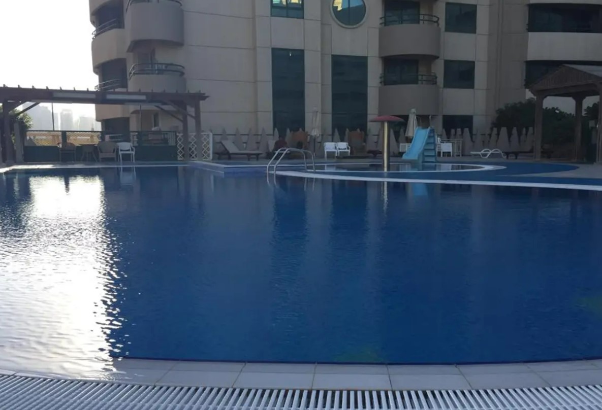 Pool in Al Shaiba Towers