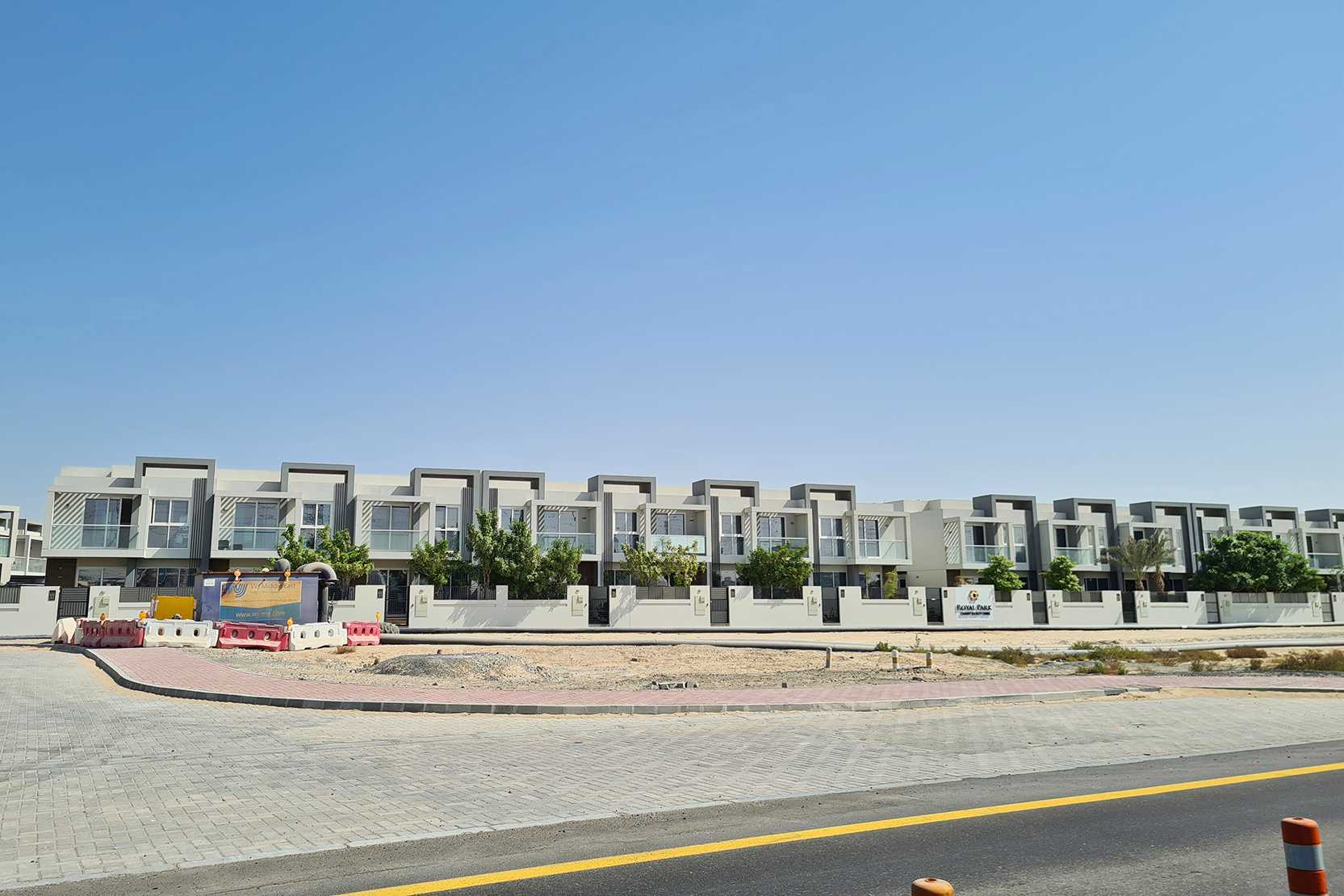 Road View of Royal Park Townhouses