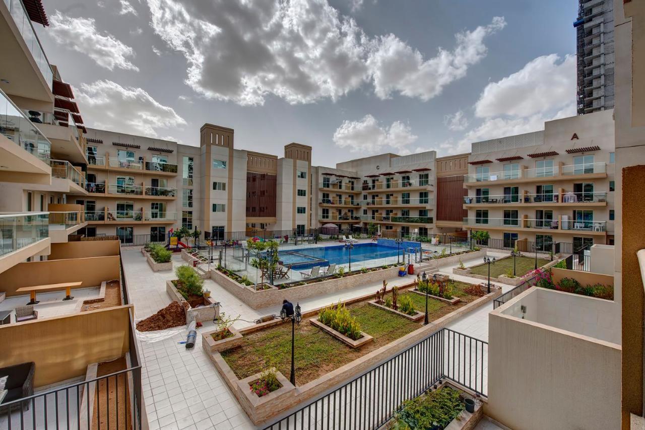 Roxana Residences Building Guide