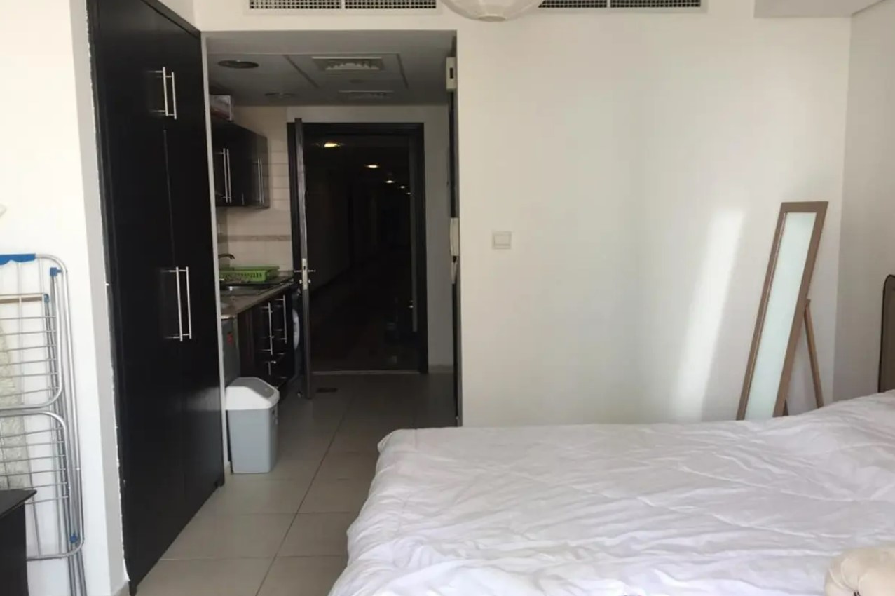 Spacious Apartments for sale in Gold Crest Views 2