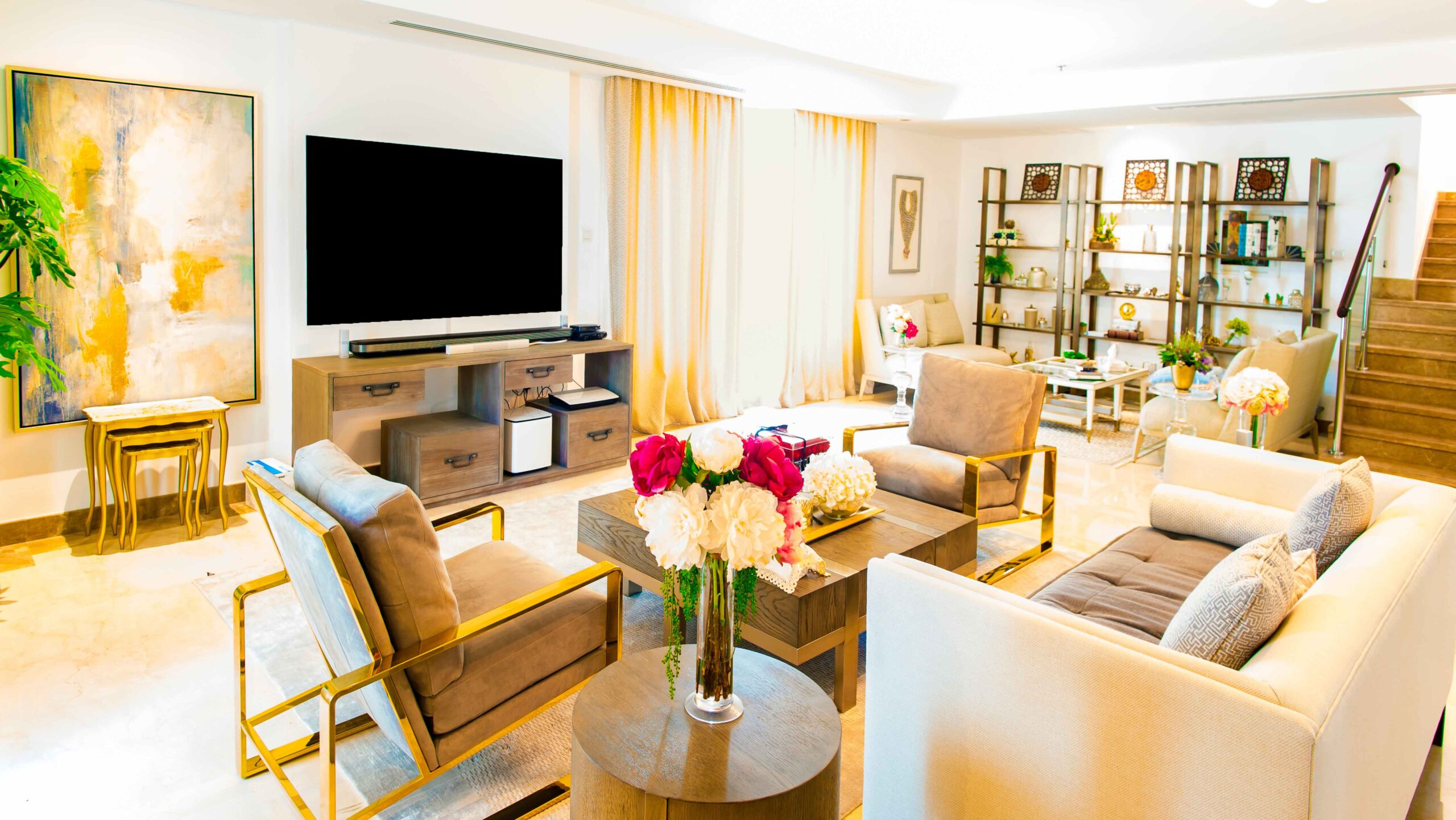 Spacious Units for rent in Riah Towers
