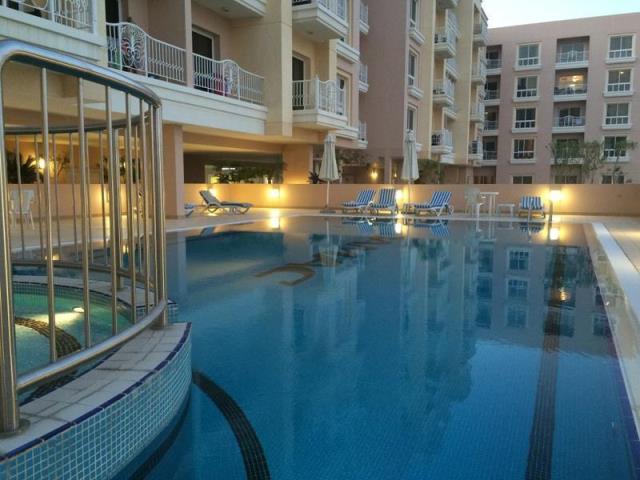 Swimming Pool in Rose 1_copy_40