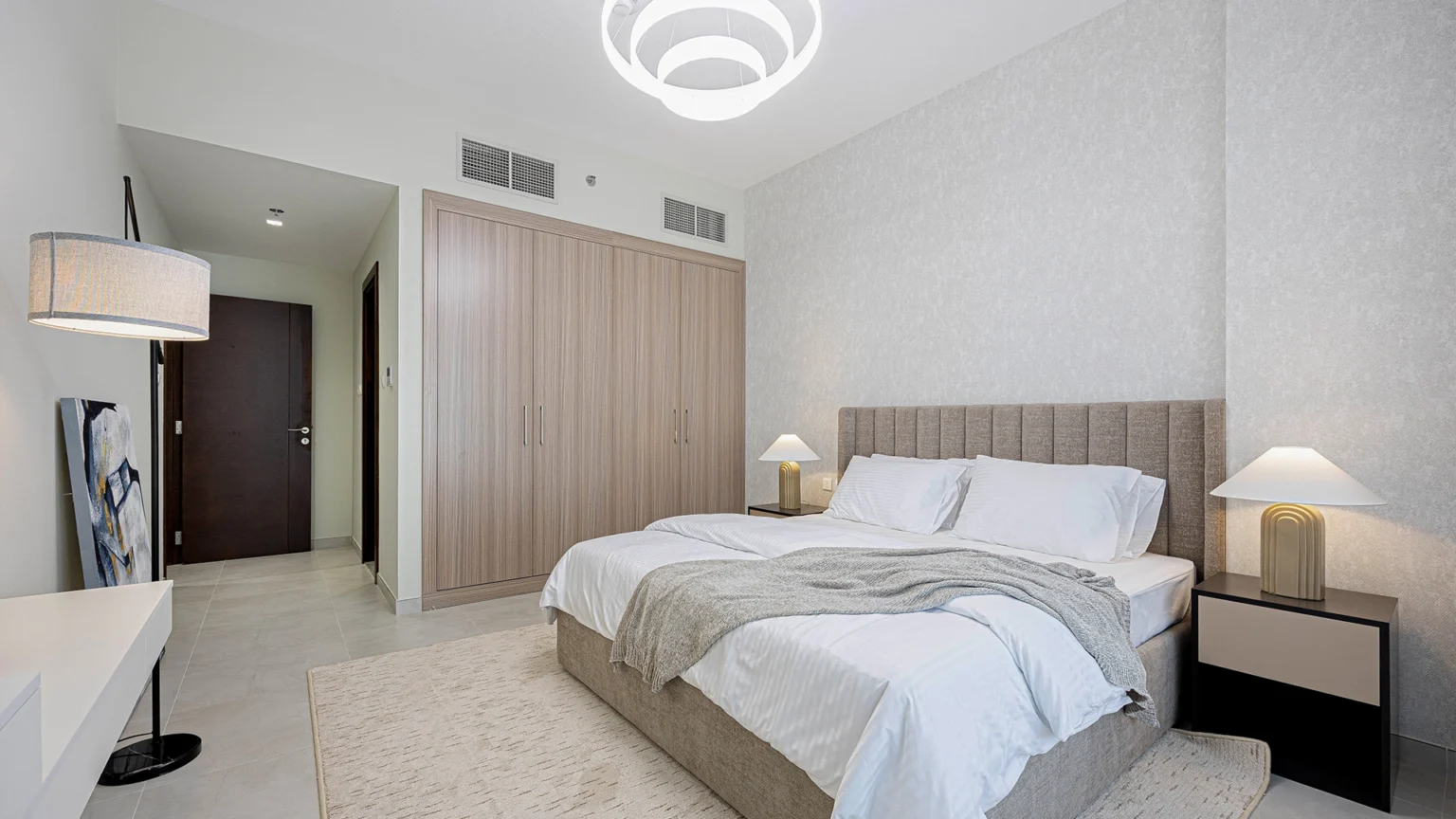 Tulip Oasis 9 | Bedroom