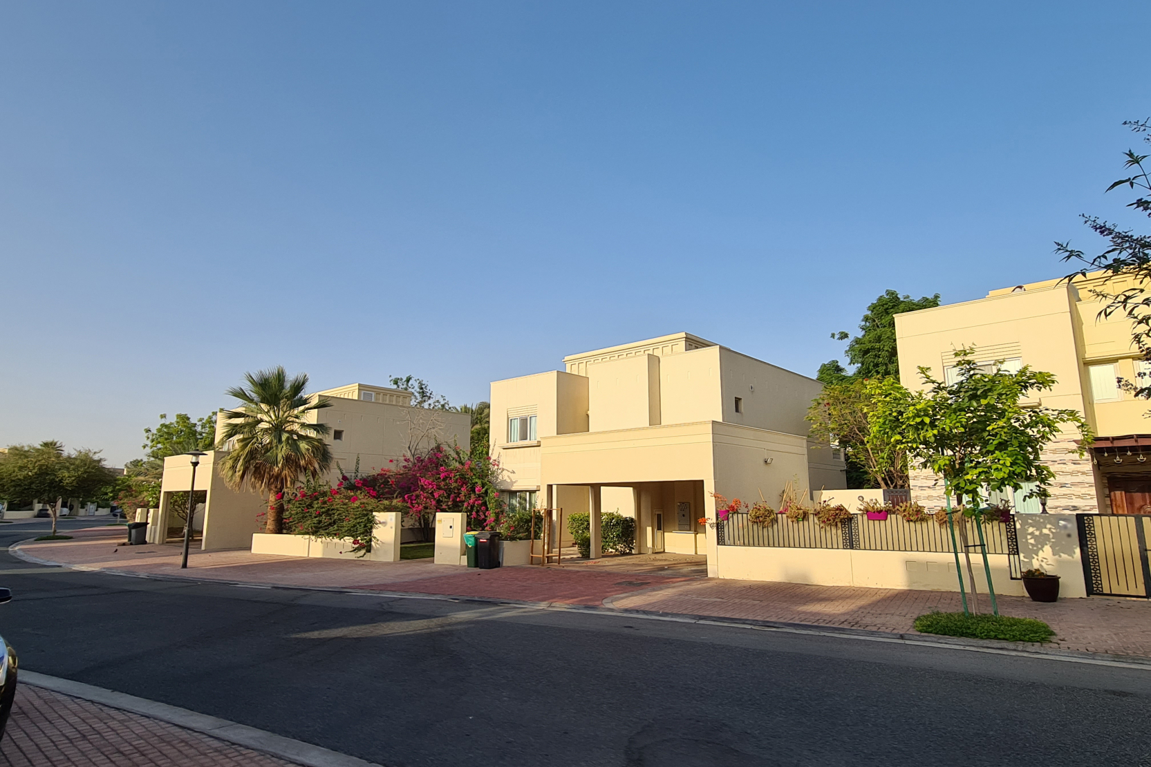 Villas for sale in Meadows 1
