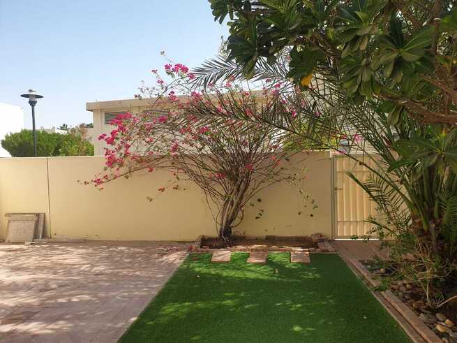 Villas with backyard for sale in Zulal 2