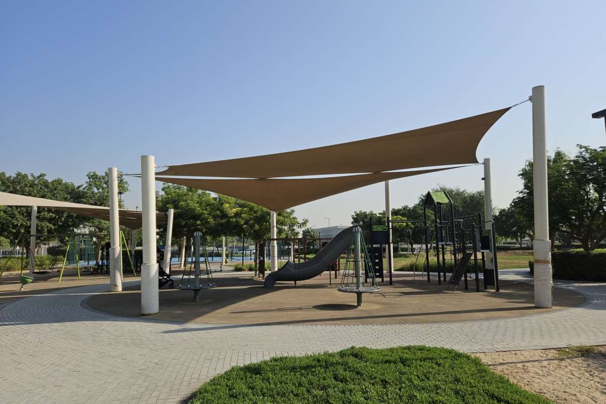 jumeirah-park-district-6-park-1_n9InR_xl
